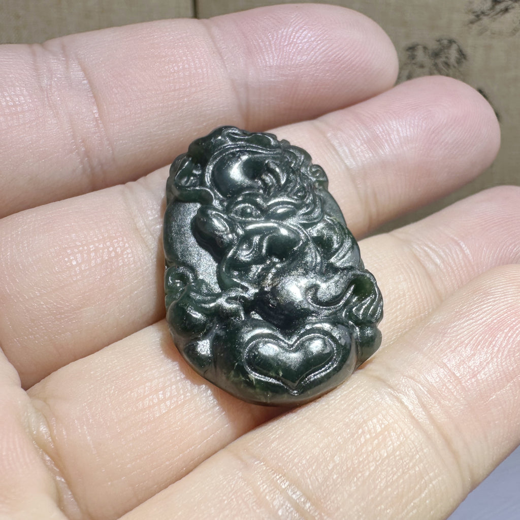 泰山碧玉·生肖牌