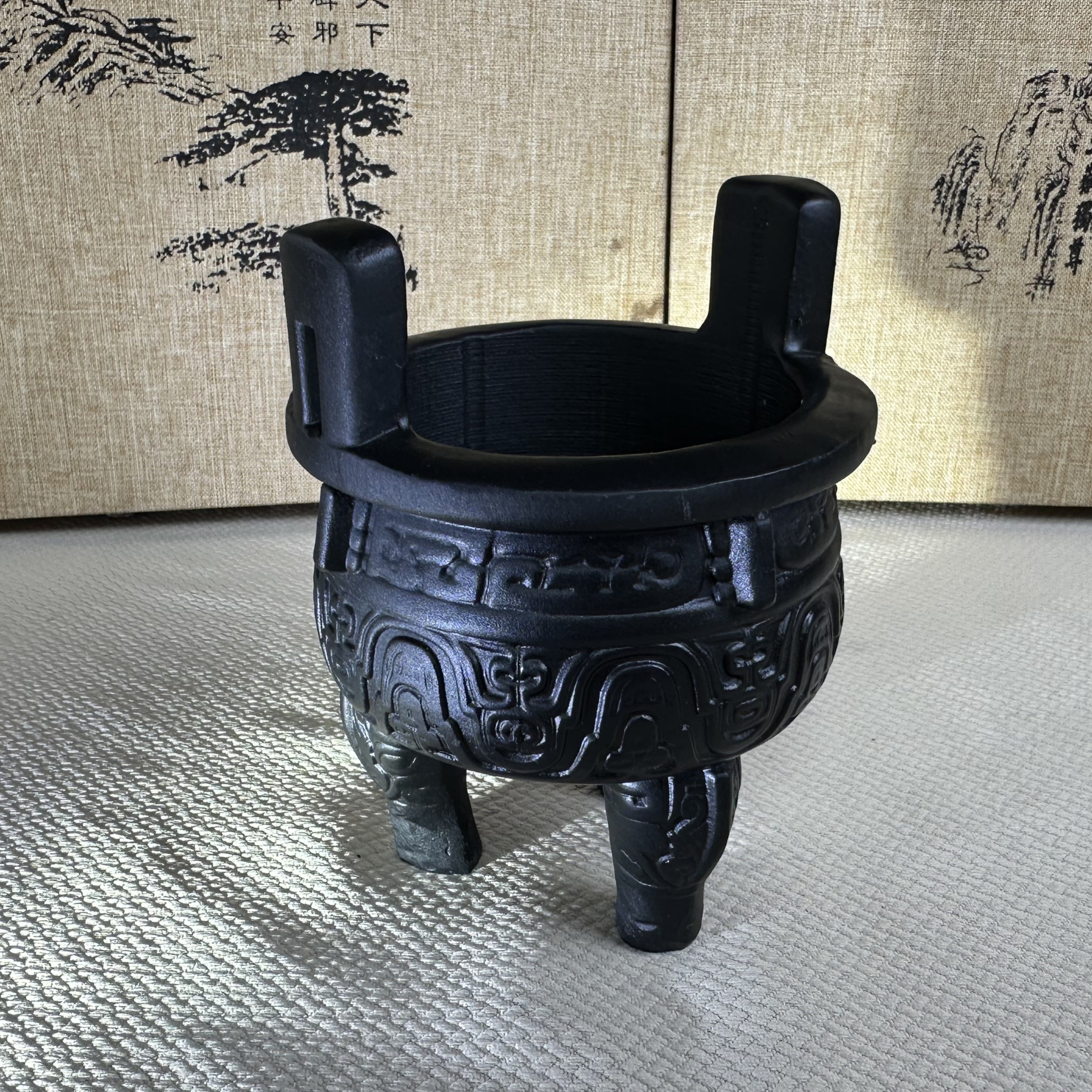 泰山墨玉·香炉鼎