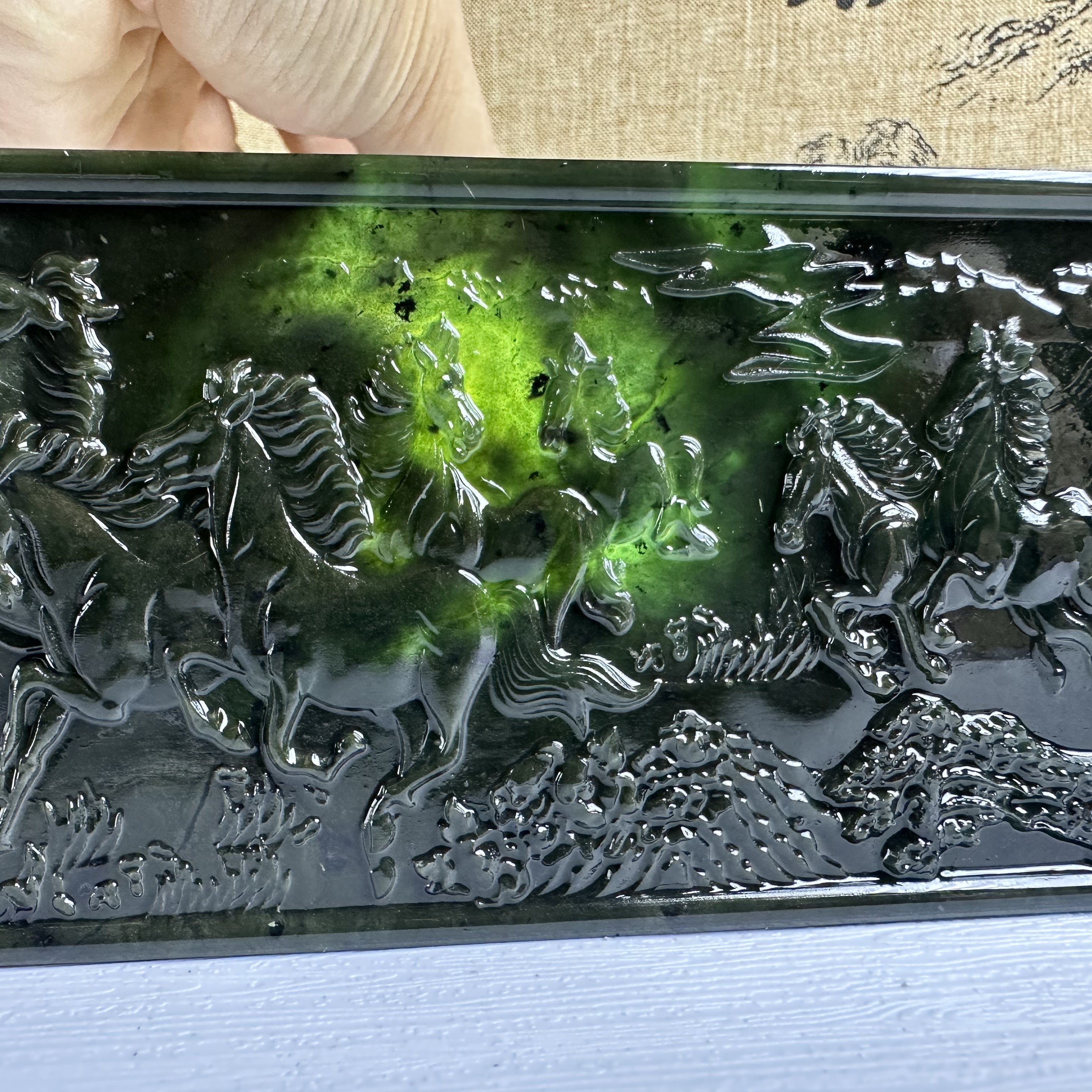 泰山碧玉·八骏图看盘