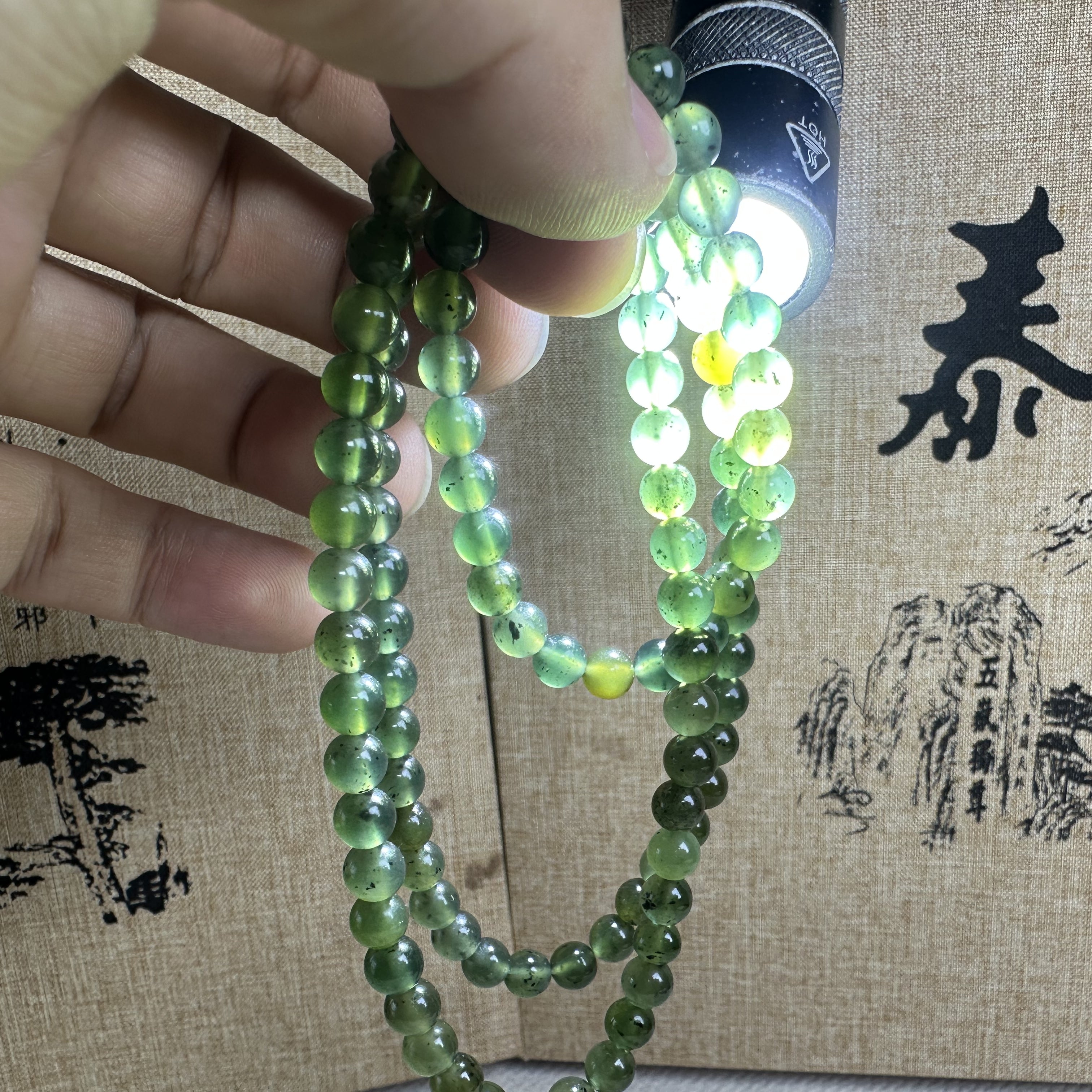 泰山碧玉·高透碧玉手串（小珠）