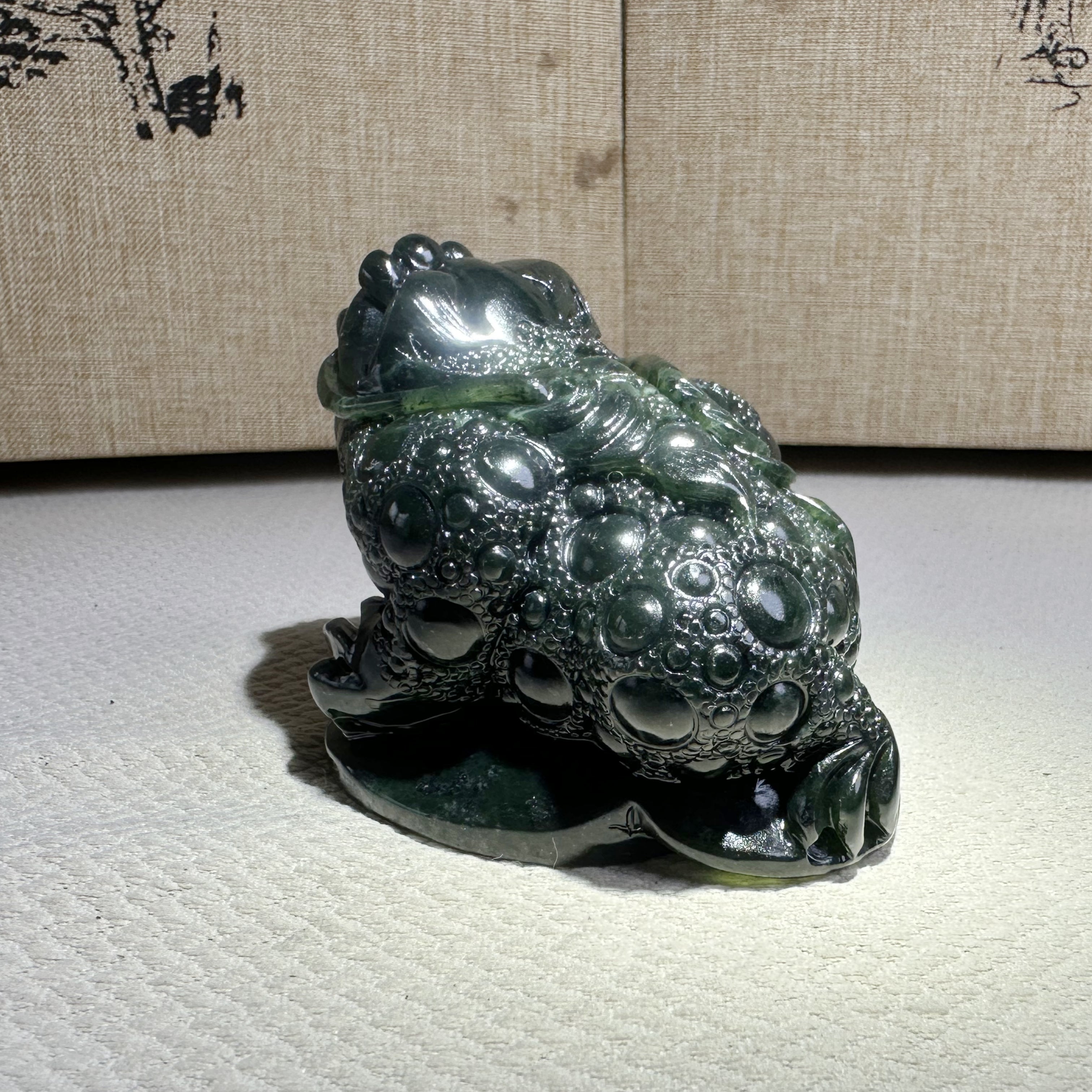 泰山碧玉·金蝉