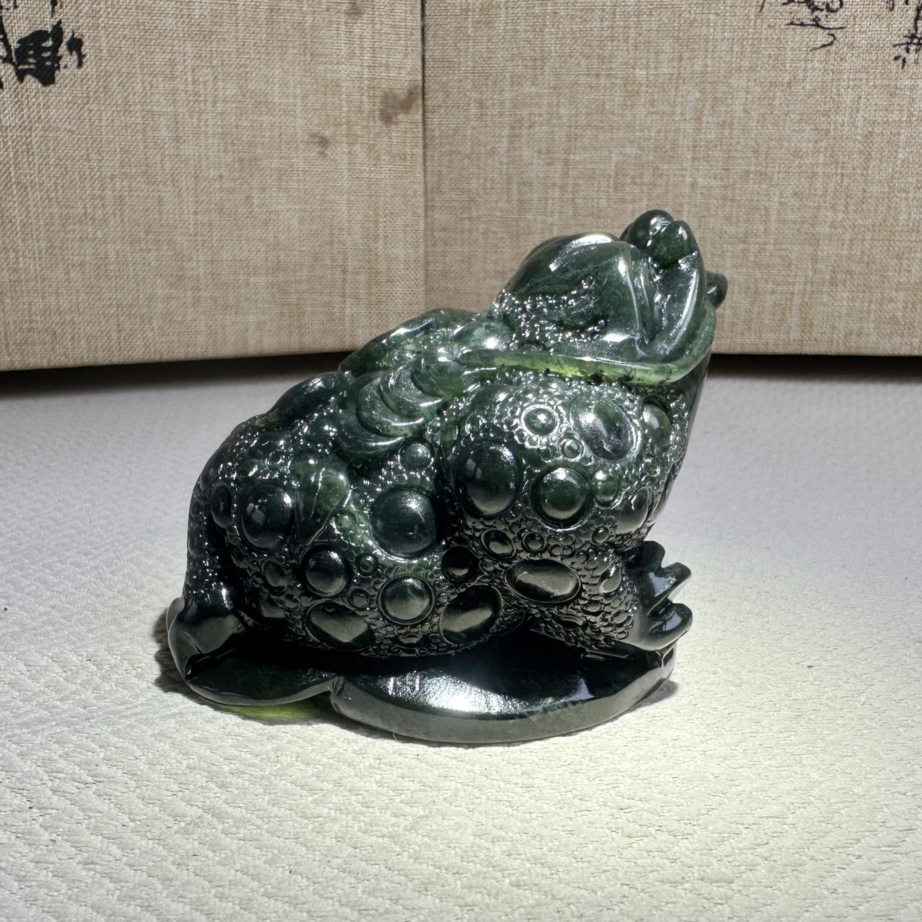 泰山碧玉·金蝉