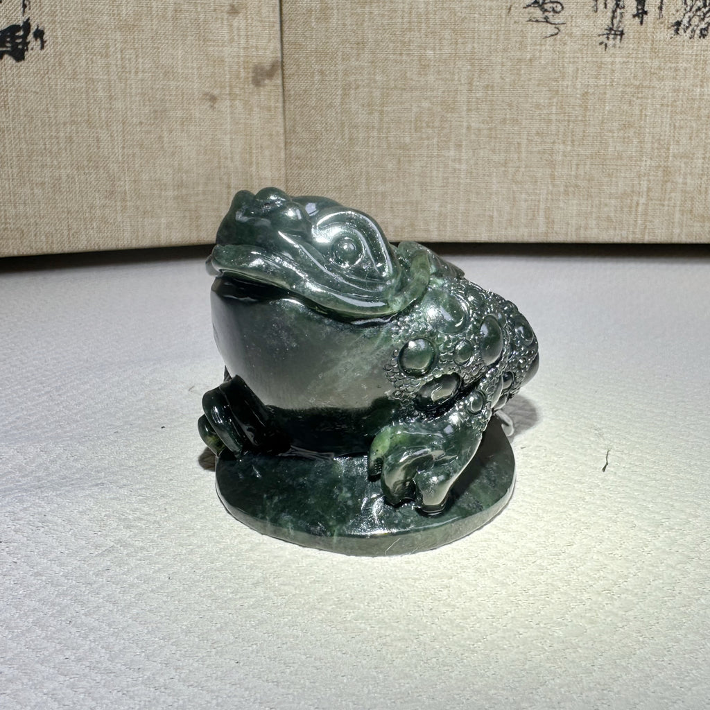 泰山碧玉·金蝉