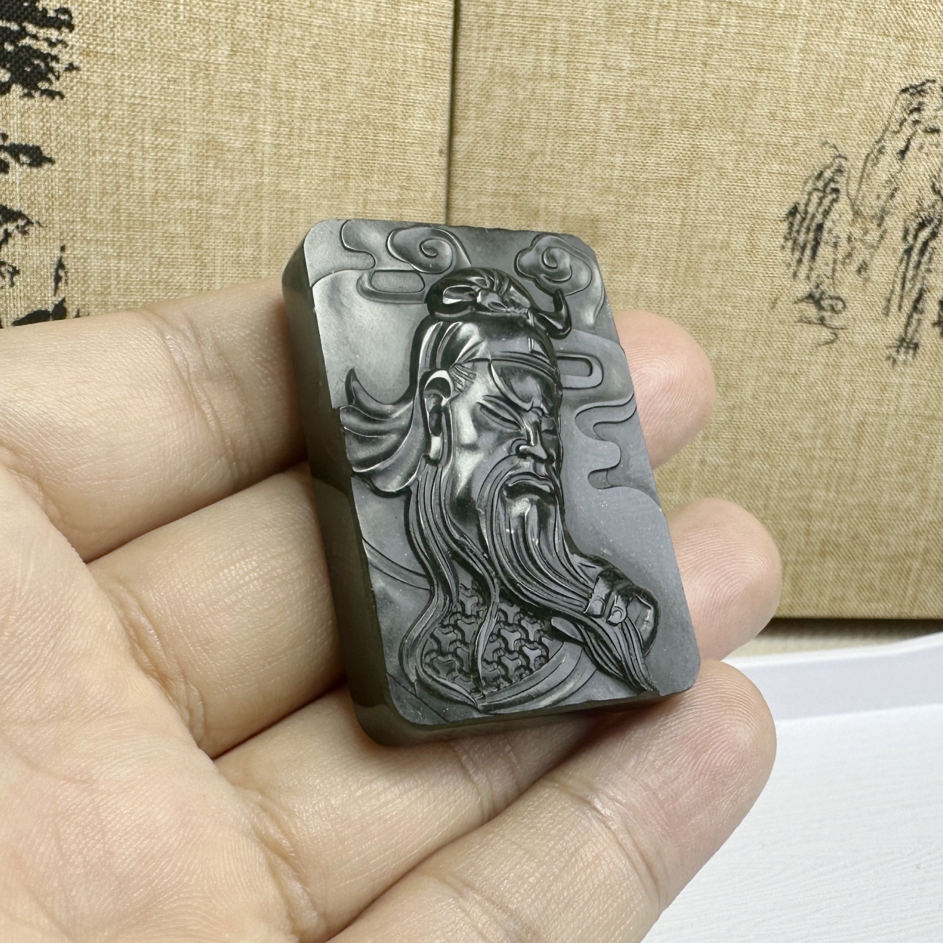 泰山碧玉·关公牌