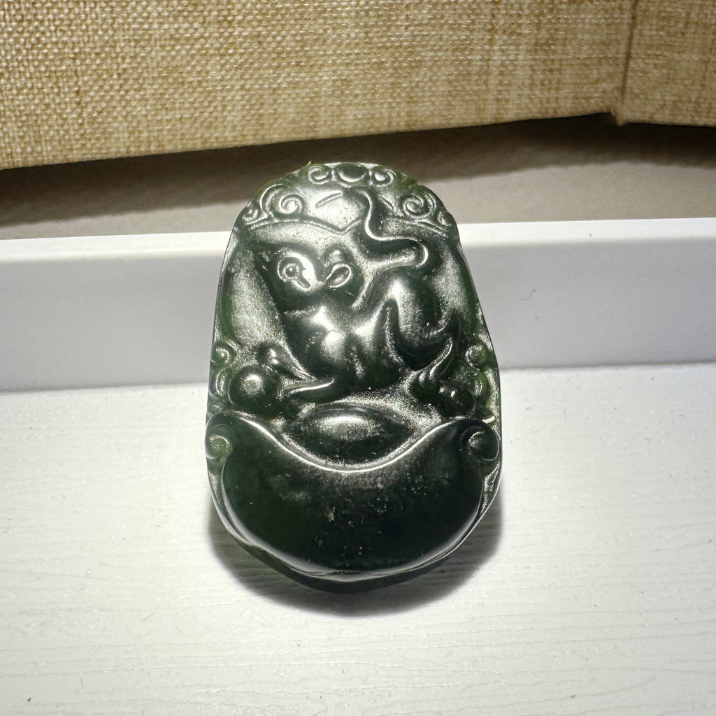 泰山碧玉·生肖牌