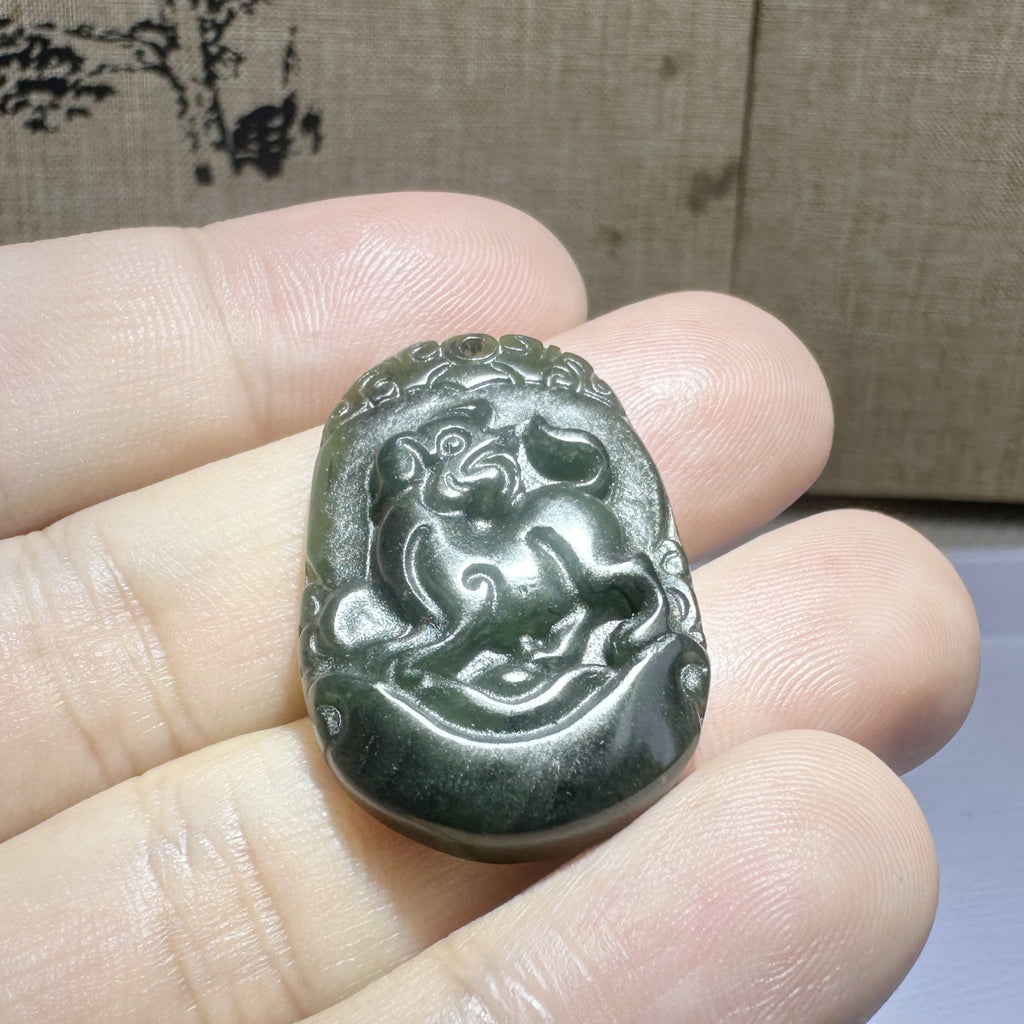 泰山碧玉·生肖牌